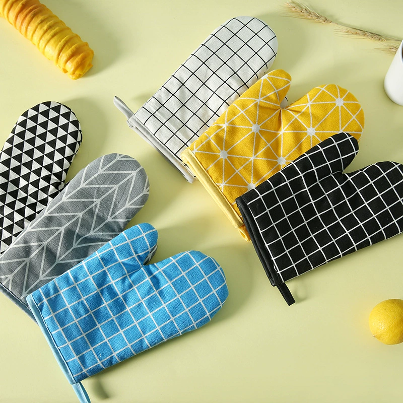 Cotton and linen baking microwave oven heat-resistant gloves, heat-insulating gloves, popular oven gloves, heat-resistant and high-temperature resistant gloves