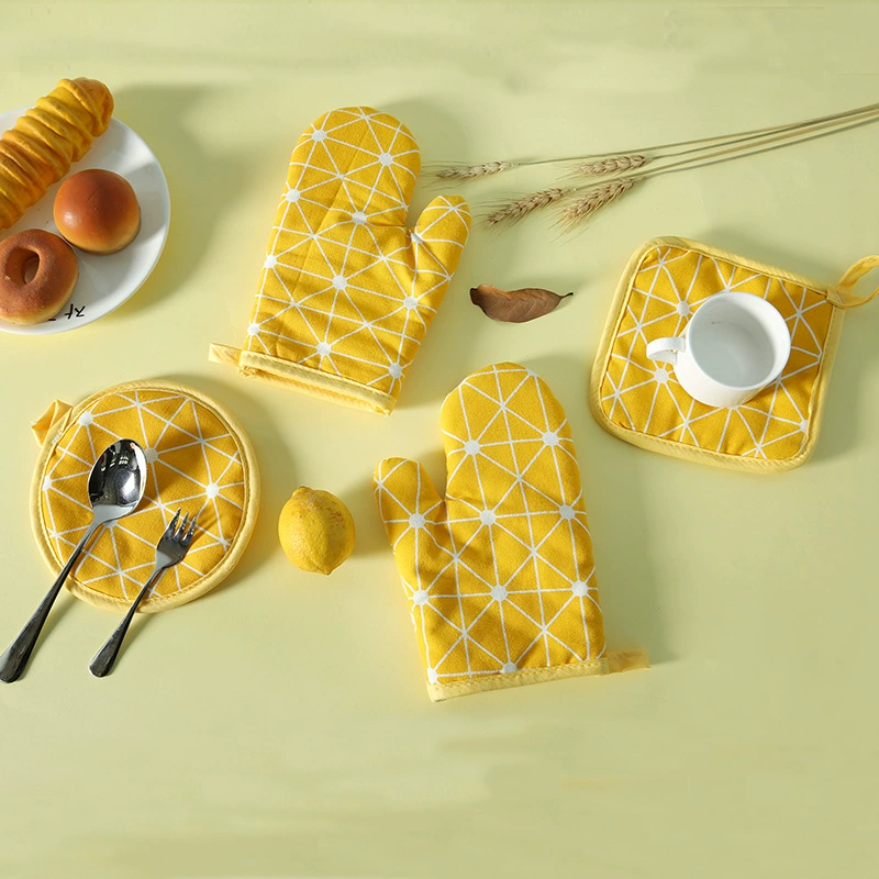 Cotton and linen baking microwave oven heat-resistant gloves, heat-insulating gloves, popular oven gloves, heat-resistant and high-temperature resistant gloves