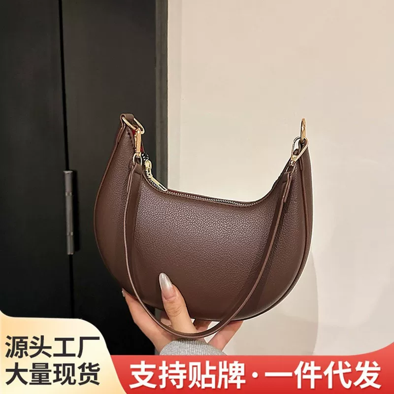 ins网红复古小众腋下包新款时尚流行质感单肩包舒适手提月牙女包