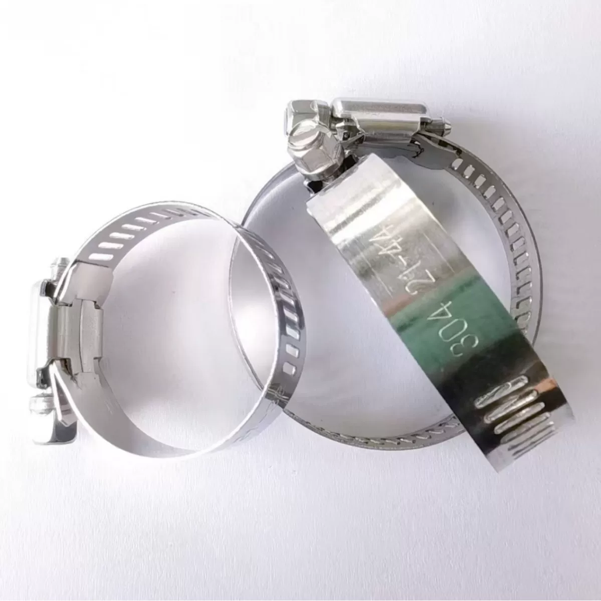 304 clamps, stainless steel clamps, clamps, pipe clamps, pipe clamps, monitoring clamps, gas pipe clamps, range hood pipe clamps