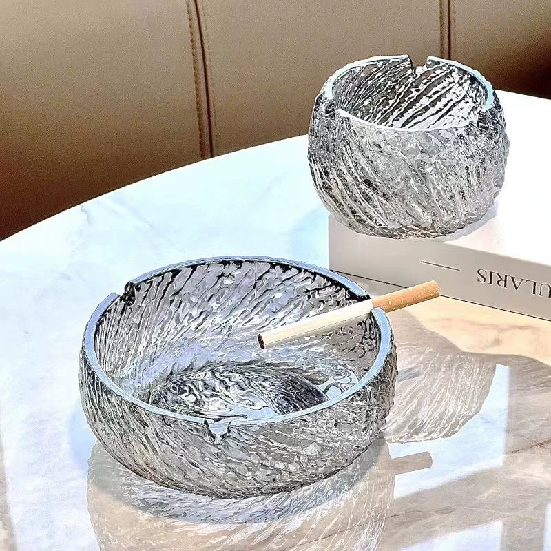 Ashtray glass, personalized and creative glacier pattern, trendy home ashtray, anti-fly ash for living room and office, high-end storage