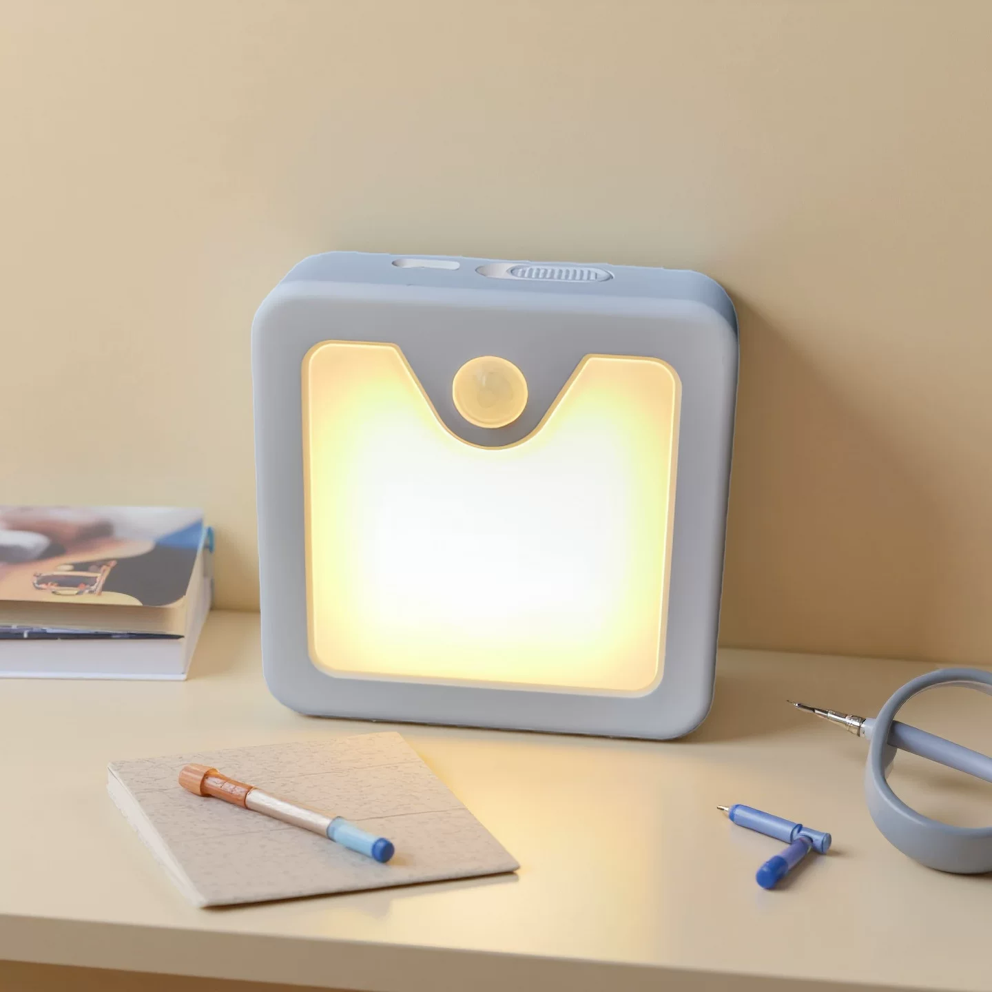 The new cross-border night light USB charging sensor night light is in a square shape and magnetic night light is suitable for clothing