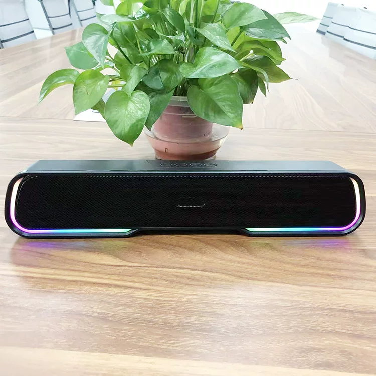 RGB跑马灯发光迷你声霸音响桌面长条便携式低音炮大功率蓝牙音箱
