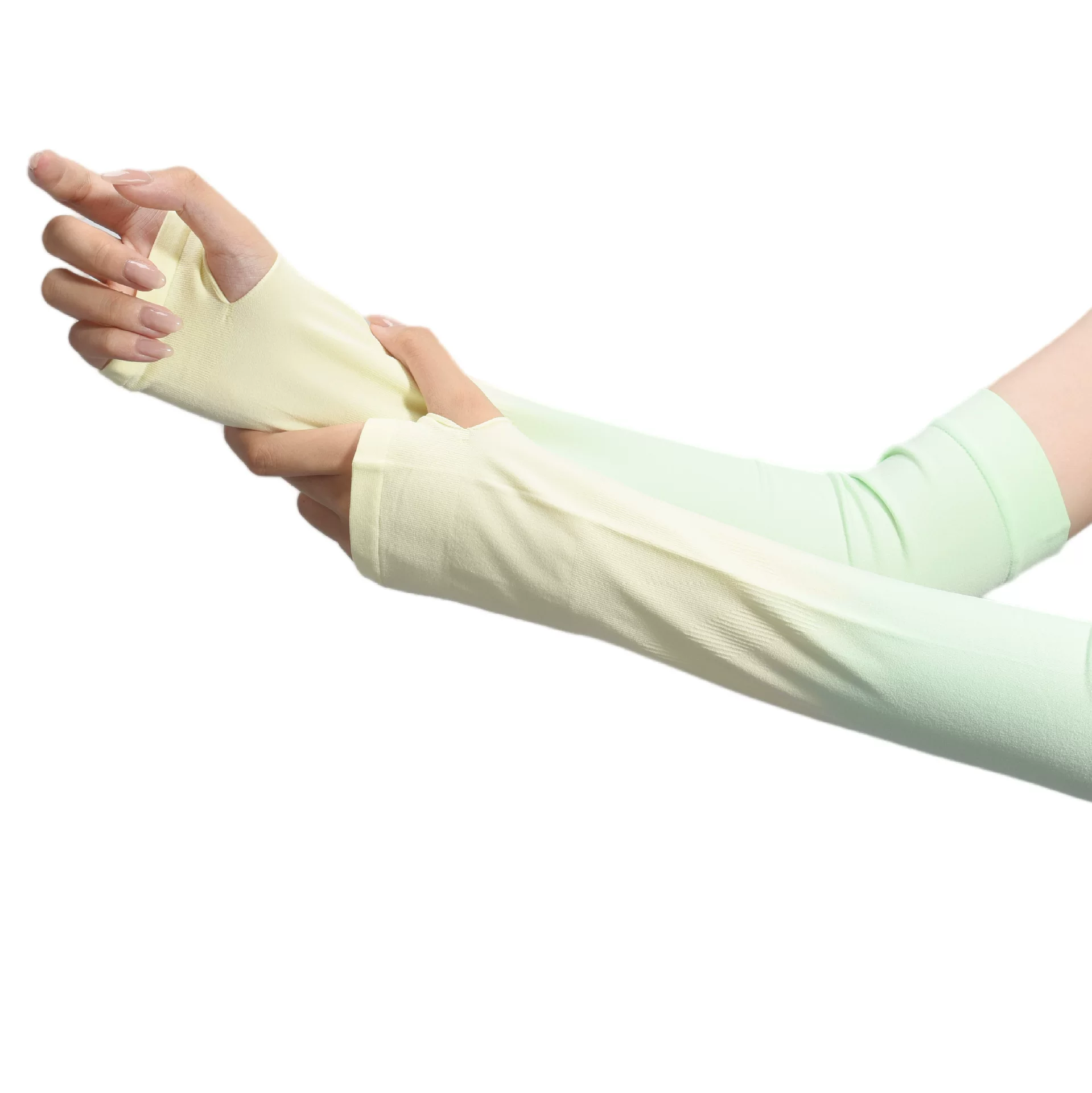 Summer outdoor sun protection sleeves with ice silk print patterns for swimming, cycling and fishing. Thin, breathable, gradient color finger and thumb designs are available